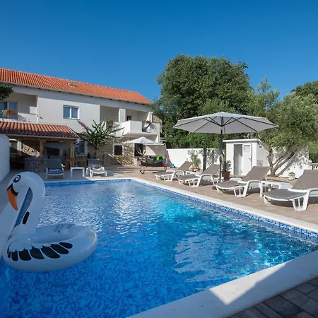 Ferienhaus Pool House Ivana Private Pool & Garden - Happy Pridraga