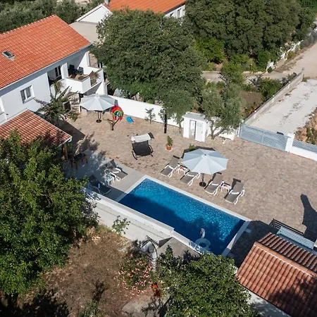Ferienhaus Pool House Ivana Private Pool & Garden - Happy *